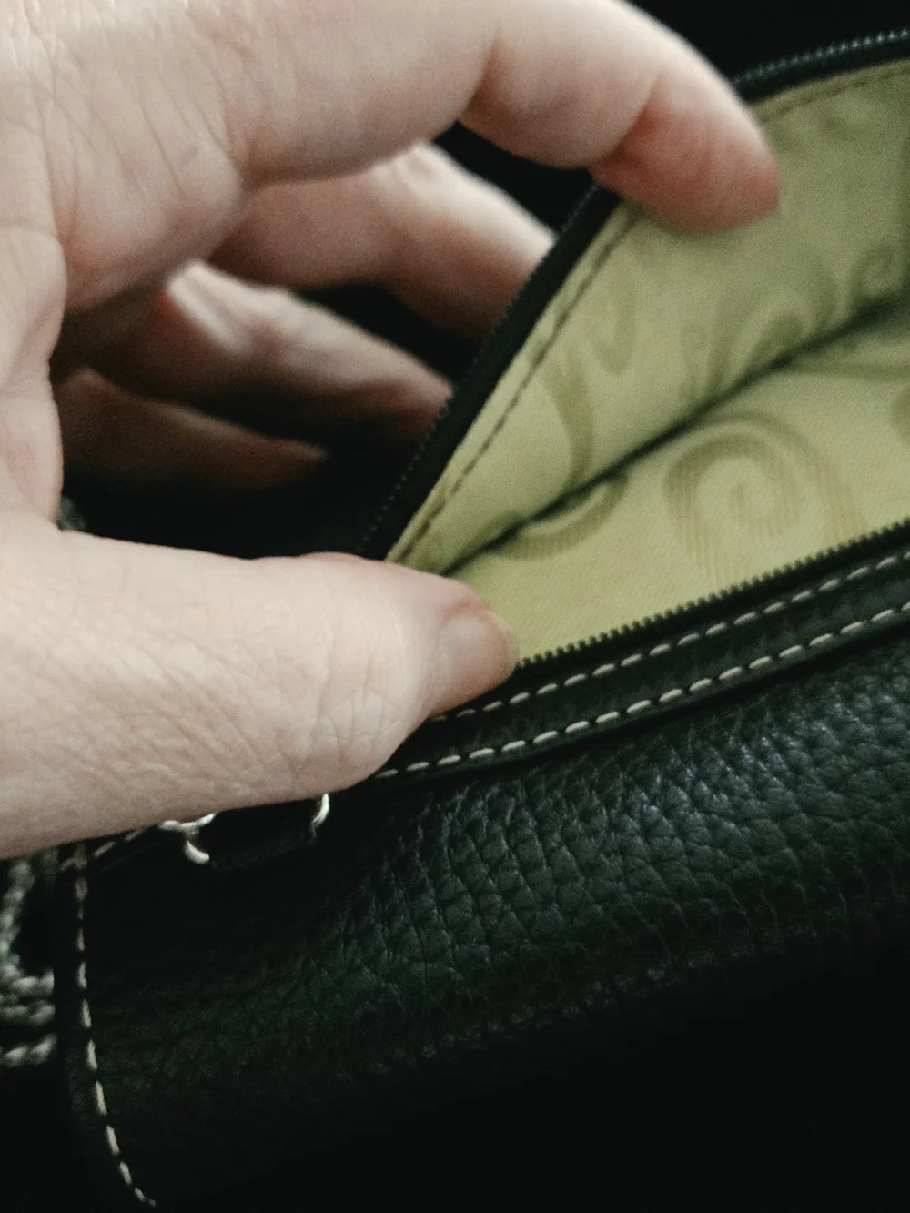 Brighton Pebble Leatger Crossbody